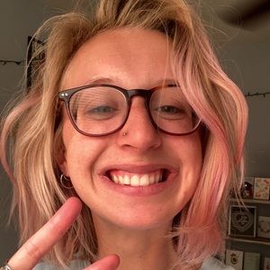 Meet your Posher, Emily